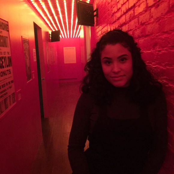 Meet your Posher, Francheska - Picture 1 of 1